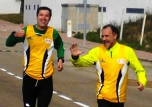 Os veteranos João Correia e Domingos Bucho correm os 21, 1 K na casa da 1h40m.