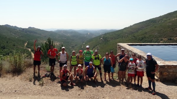 Correr sob 40ºC não é para todos! Não se encontra uma pinga de água! ;) (foto de João Correia)