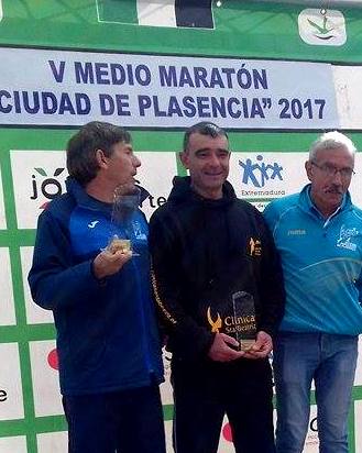 emilio-paulino-plasencia-2017-podio